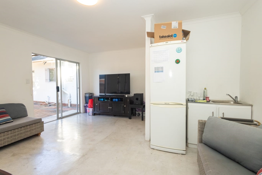 To Let 3 Bedroom Property for Rent in Fairfield Estate Western Cape